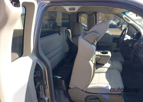 2005 Ford F-150 Stx/Xlt z USA, uszkodzony, nr VIN 1FTRF02W05KD69072